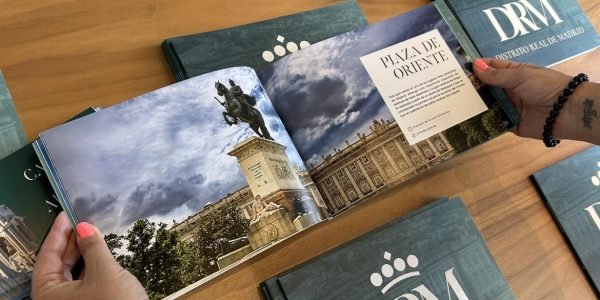 Distrito Real: La Guía que Invita a Perderte por el Madrid de los Reyes
