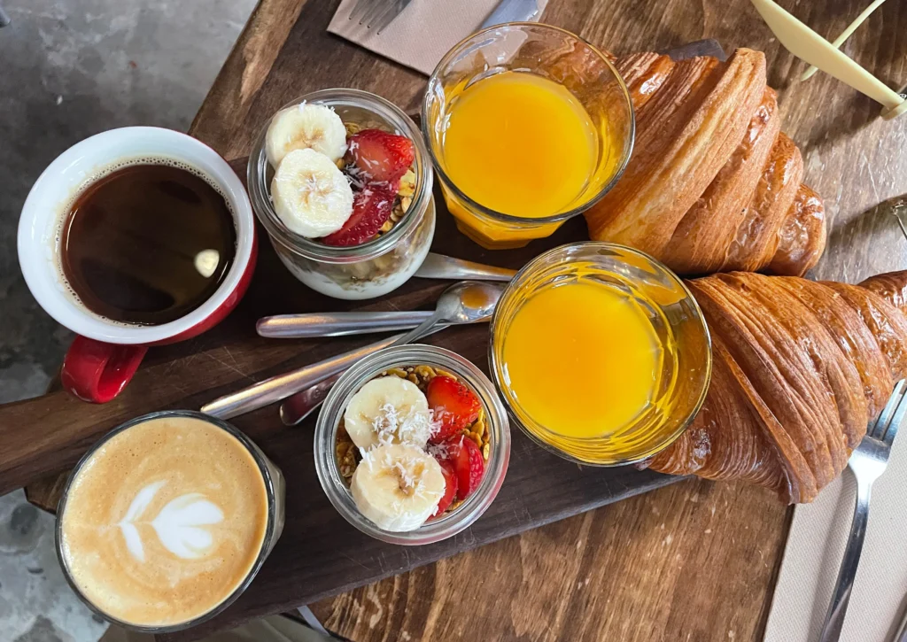 croissant-cafe-madrid-desayuno