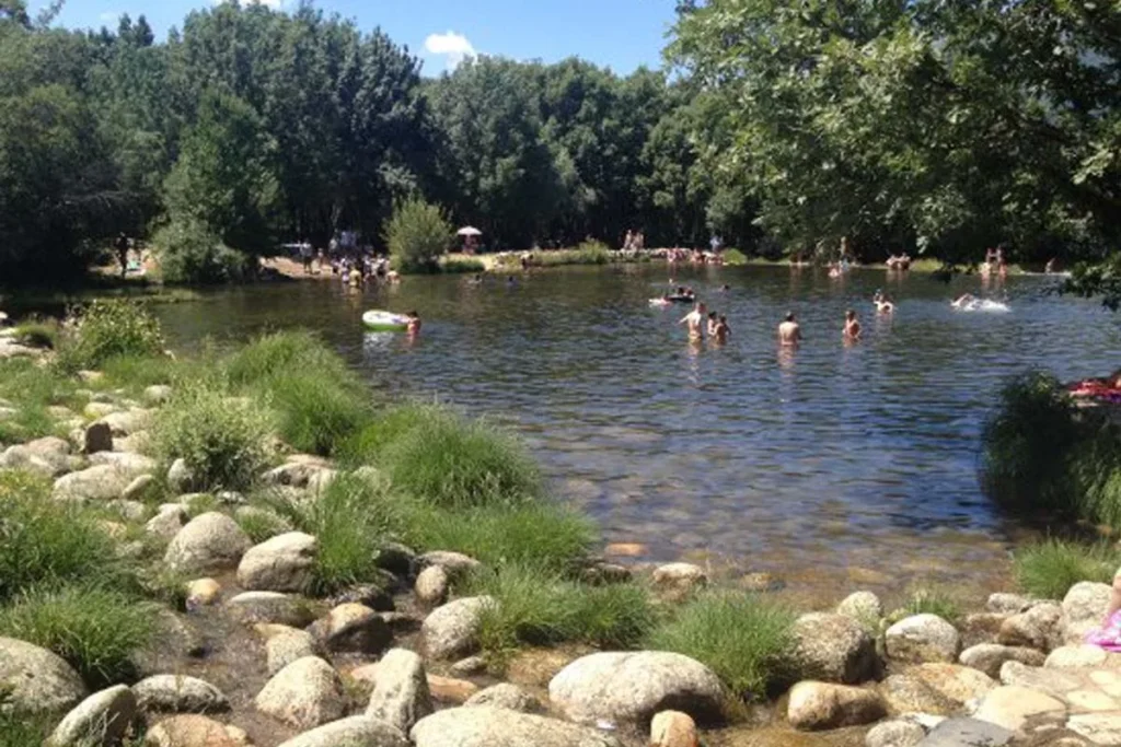 piscinas-naturales-cerca-madrid
